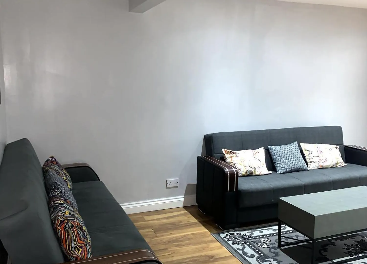 Tms Spacious 4 Bedroom House! Free Parking! Crosby Dagenham! Dagenham